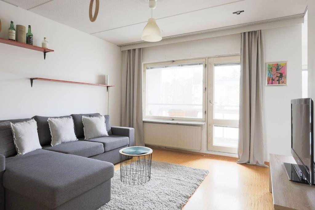 Next To Metro In Matinkylae, Free Car Park, Free Wifi Appartement
