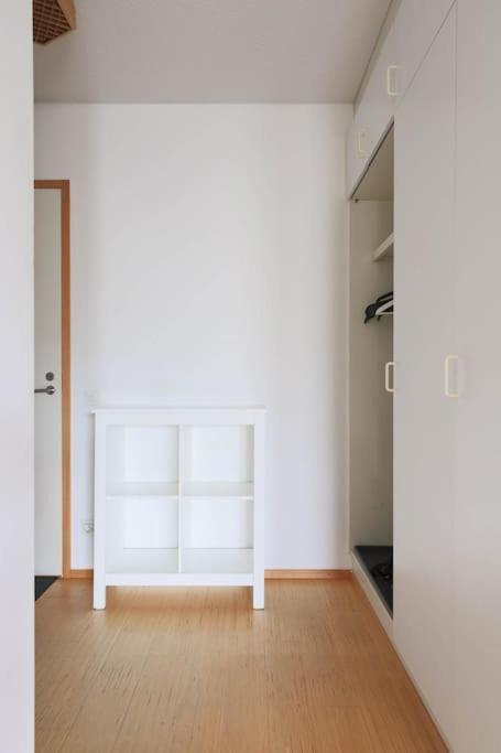 Next To Metro In Matinkylae, Free Car Park, Free Wifi Appartement *